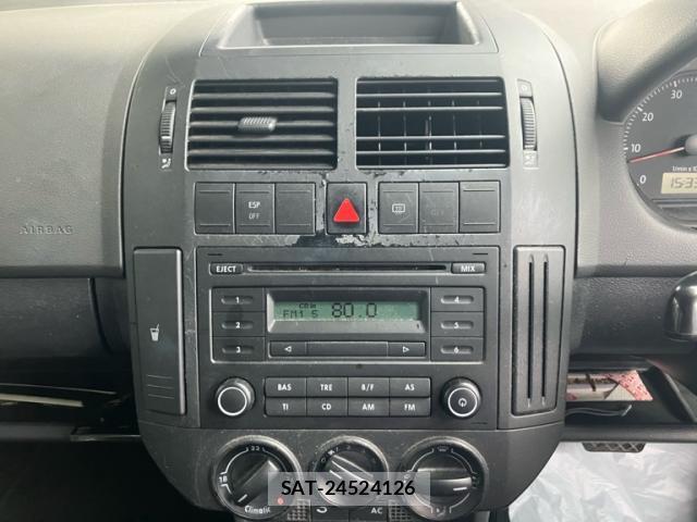 VolksWagen POLO 2007-07 7936704-17