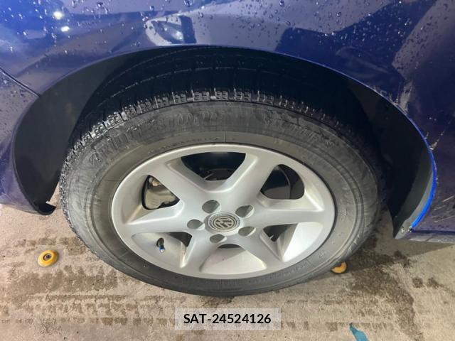 VolksWagen POLO 2007-07 7936704-6