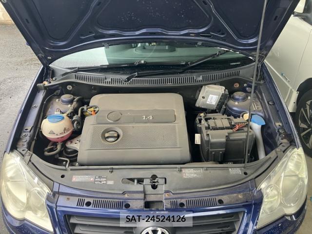 VolksWagen POLO 2007-07 7936704-8