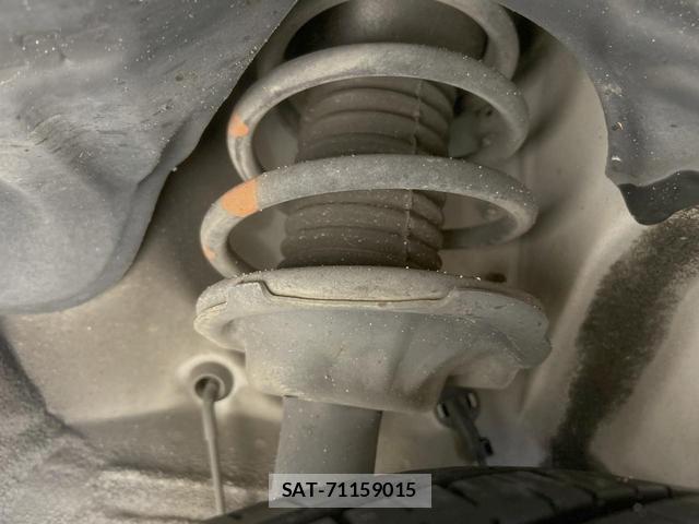 Toyota PORTE 2011-09 7934330-19