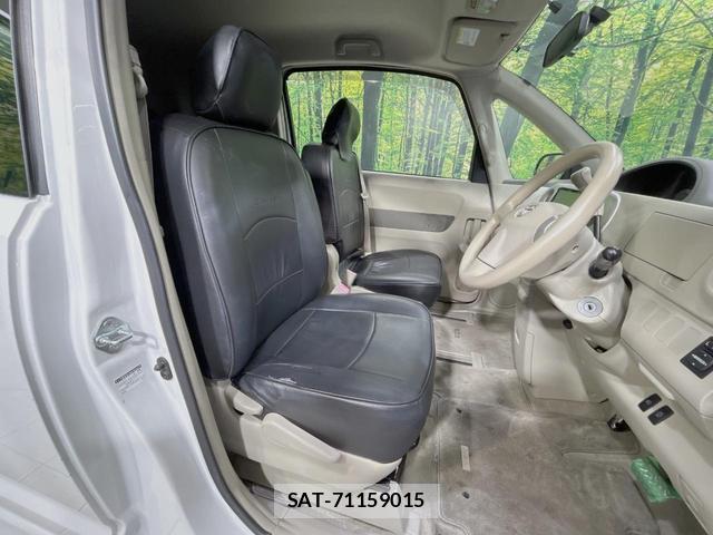 Toyota PORTE 2011-09 7934330-7