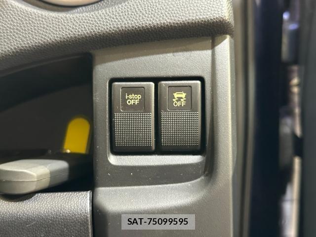 Mazda PREMACY 2013-05 7936309-7