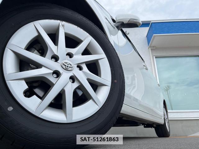 Toyota PRIUS ALPHA 2014-03 7934545-12
