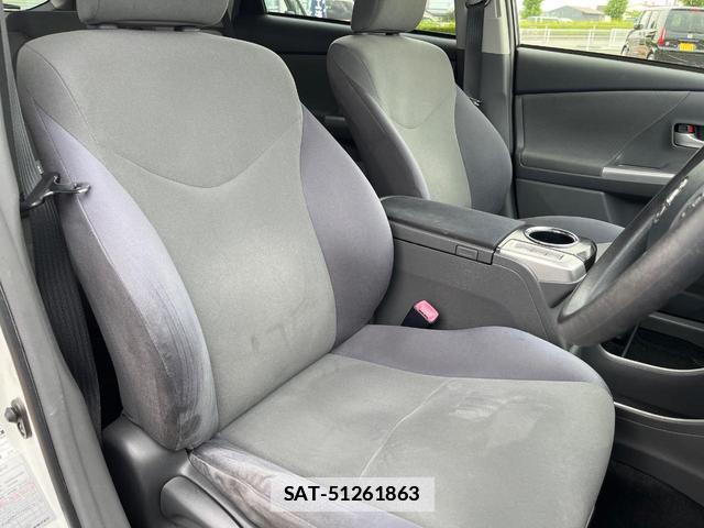 Toyota PRIUS ALPHA 2014-03 7934545-8