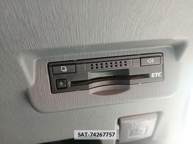 Toyota PRIUS ALPHA 2014-07 7935030-7