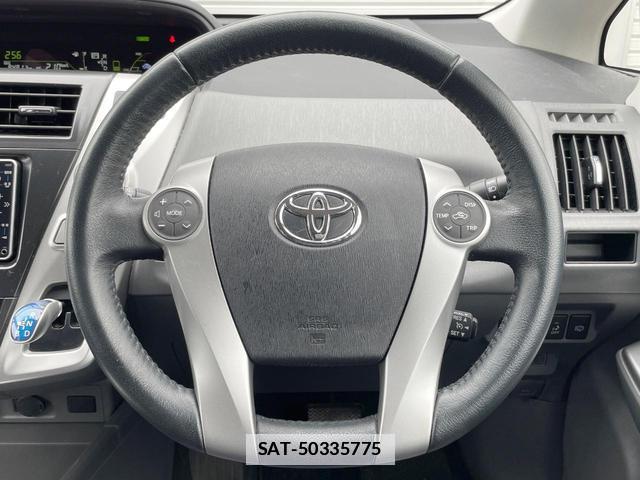 Toyota PRIUS ALPHA 2011-09 7935351-10