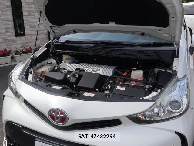 Toyota PRIUS ALPHA 2015-08 7937464-4