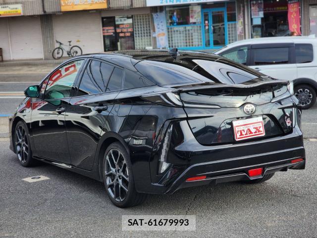 Toyota PRIUS PHV 2020-02 7936699-11