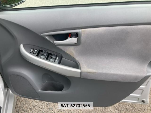 Toyota PRIUS 2011-07 7934001-10