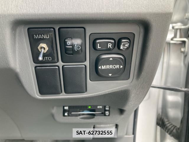 Toyota PRIUS 2011-07 7934001-16