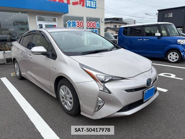 Toyota PRIUS 2017-10 7934005-1