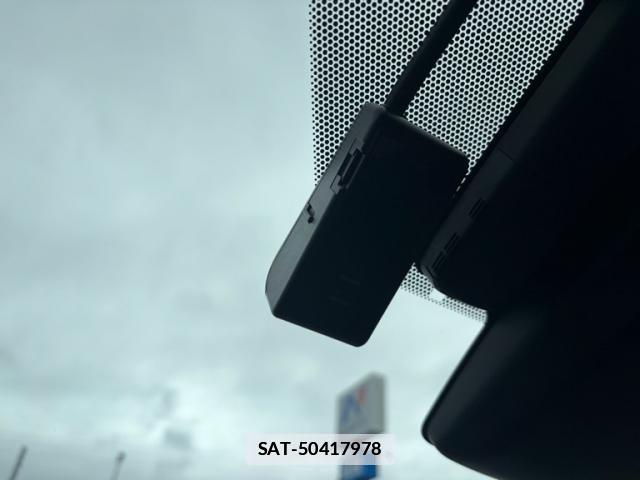 Toyota PRIUS 2017-10 7934005-14