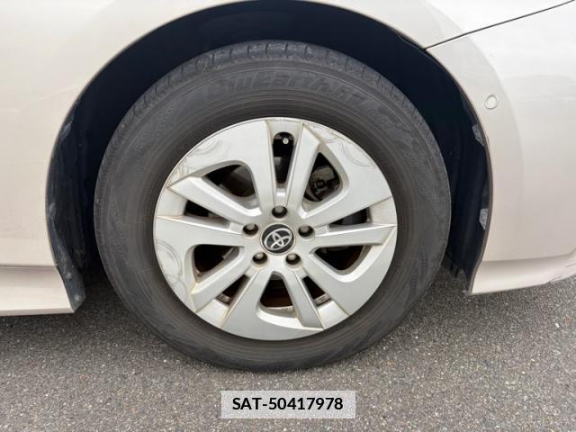 Toyota PRIUS 2017-10 7934005-5
