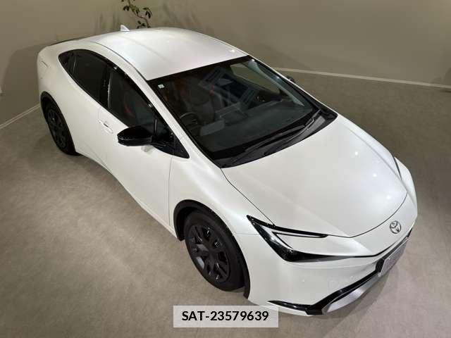 Toyota PRIUS 2023-09 7934018-11
