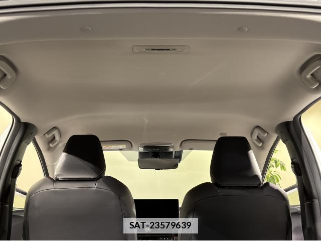 Toyota PRIUS 2023-09 7934018-16