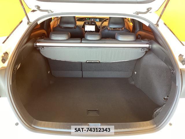 Toyota PRIUS 2020-04 7934162-14