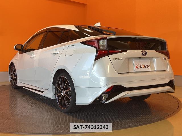 Toyota PRIUS 2020-04 7934162-9