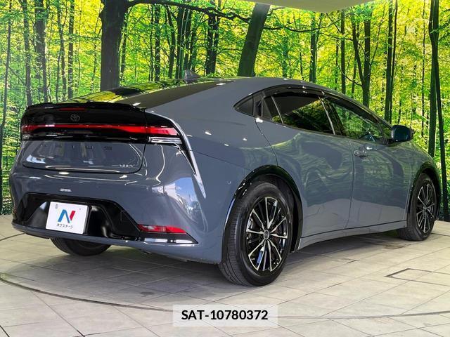 Toyota PRIUS 2024-06 7934195-16