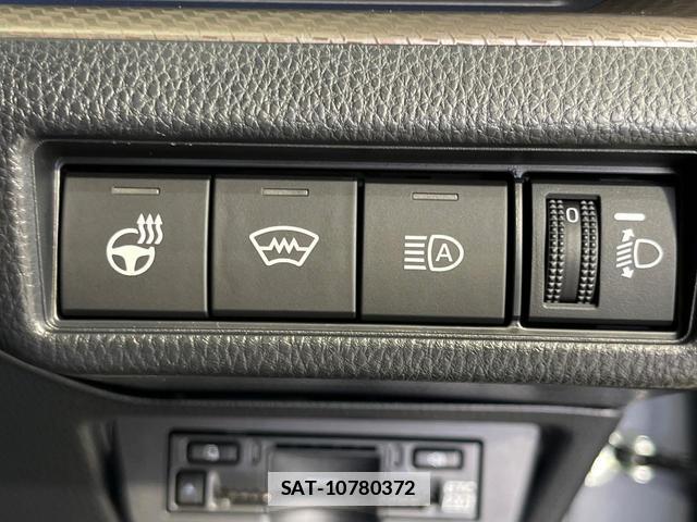 Toyota PRIUS 2024-06 7934195-4