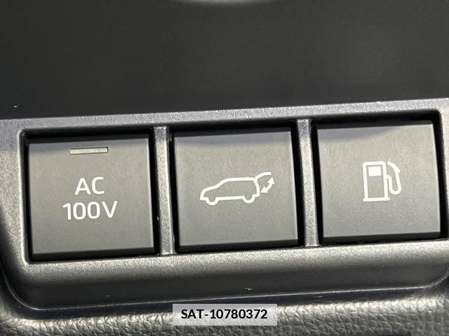 Toyota PRIUS 2024-06 7934195-5