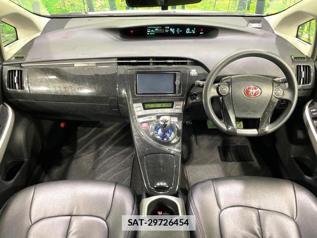 Toyota PRIUS 2014-05 7934511-1