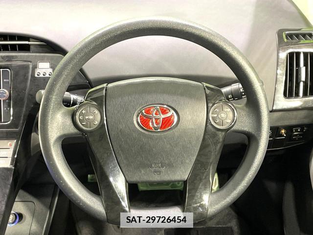Toyota PRIUS 2014-05 7934511-12