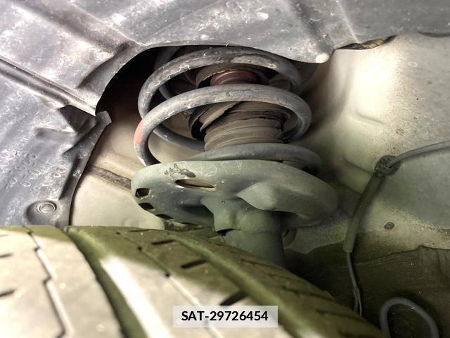 Toyota PRIUS 2014-05 7934511-19