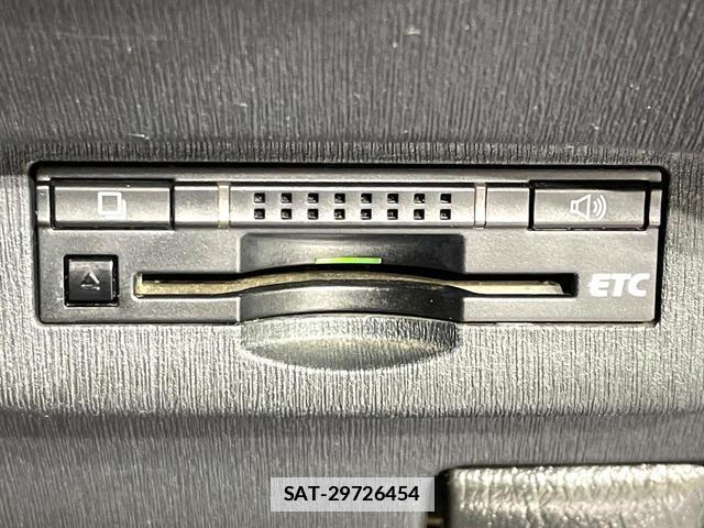 Toyota PRIUS 2014-05 7934511-6