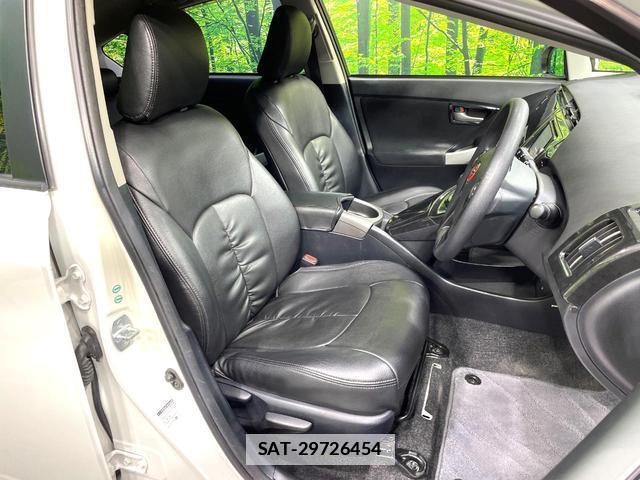 Toyota PRIUS 2014-05 7934511-9