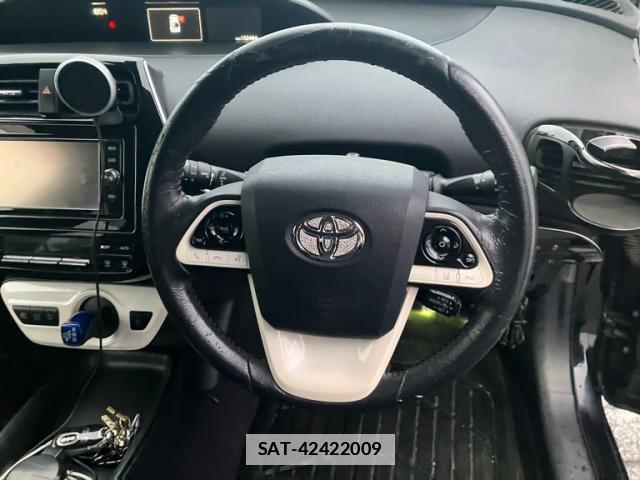 Toyota PRIUS 2017-05 7934777-11