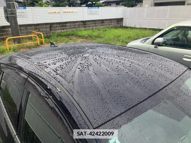 Toyota PRIUS 2017-05 7934777-13