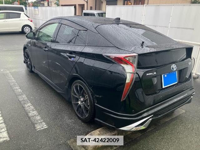 Toyota PRIUS 2017-05 7934777-5