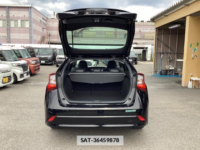 Toyota PRIUS 2022-11 7934821-10