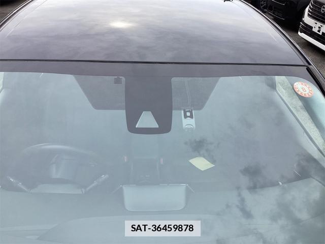 Toyota PRIUS 2022-11 7934821-11
