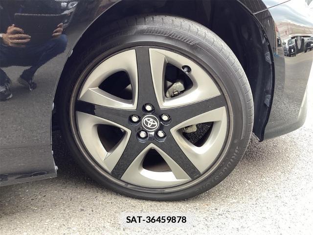 Toyota PRIUS 2022-11 7934821-18