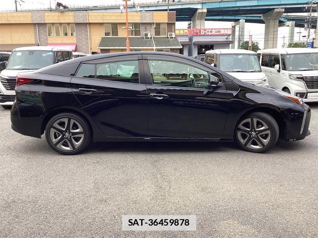 Toyota PRIUS 2022-11 7934821-5