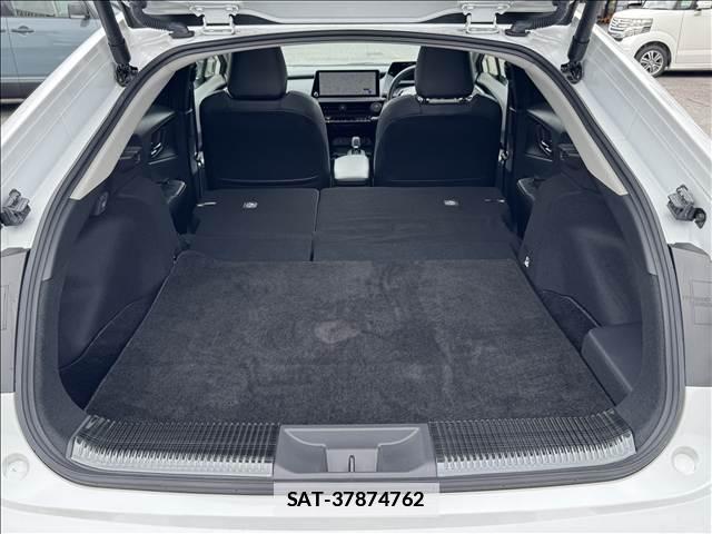 Toyota PRIUS 2023-07 7935033-19