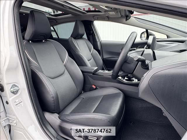 Toyota PRIUS 2023-07 7935033-7