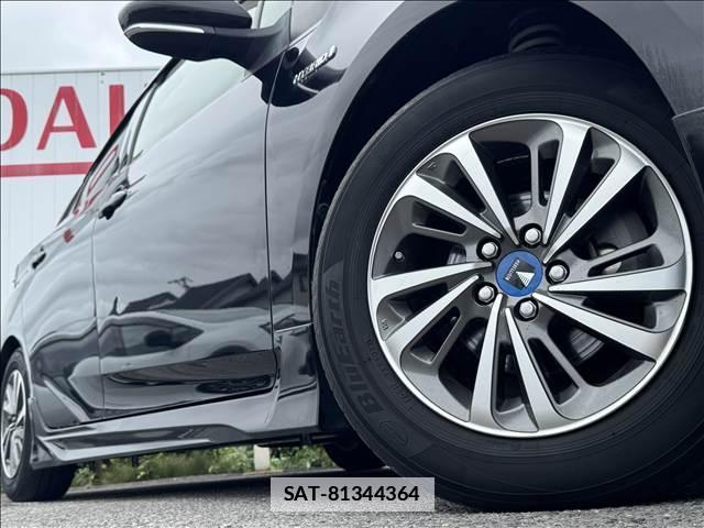 Toyota PRIUS 2019-05 7935037-10