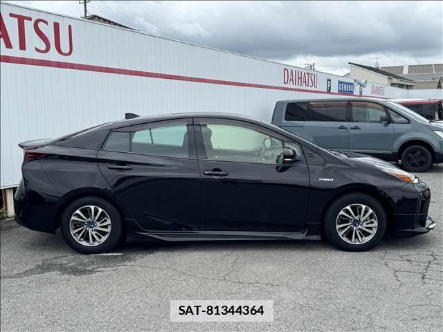 Toyota PRIUS 2019-05 7935037-17