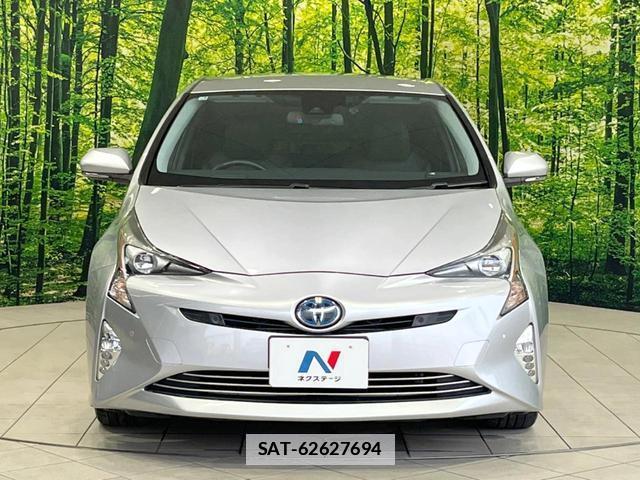 Toyota PRIUS 2017-04 7935235-13