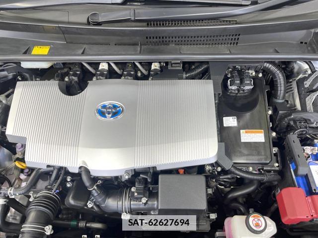 Toyota PRIUS 2017-04 7935235-17