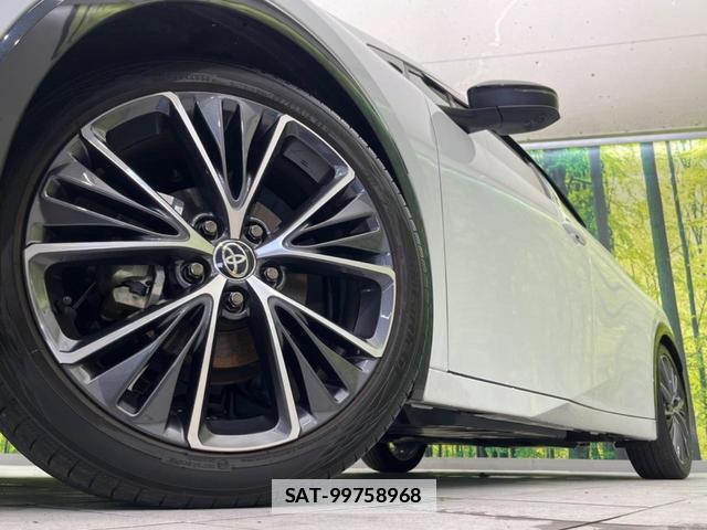 Toyota PRIUS 2023-07 7935340-12