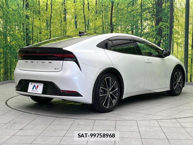 Toyota PRIUS 2023-07 7935340-15