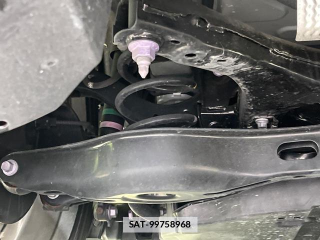 Toyota PRIUS 2023-07 7935340-19