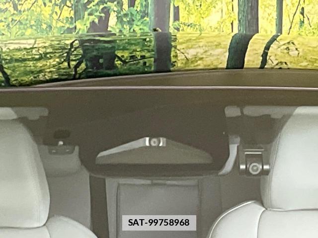 Toyota PRIUS 2023-07 7935340-6