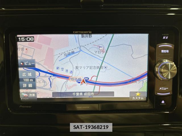 Toyota PRIUS 2017-05 7935629-1
