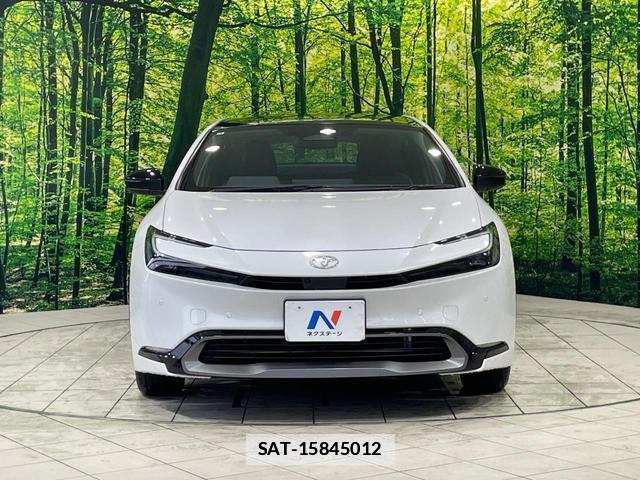 Toyota PRIUS 2023-05 7935936-13