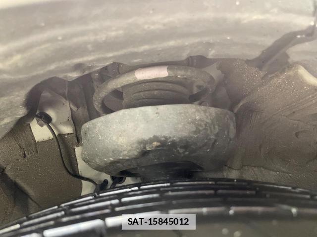 Toyota PRIUS 2023-05 7935936-19