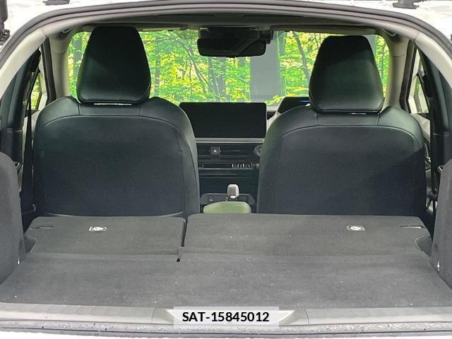 Toyota PRIUS 2023-05 7935936-9